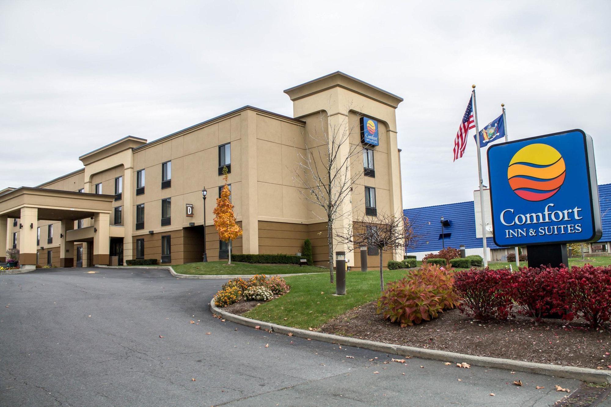 Holiday Inn Express & Suites - Albany Airport - Wolf Road, An Ihg Hotel Exterior foto